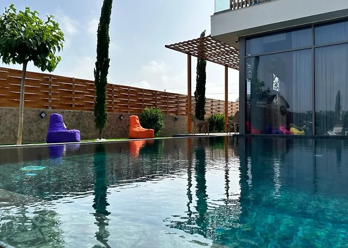 וילה Drvillasuits Casa Diva באלאק